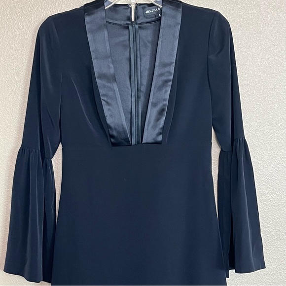 Jill Stuart Deep V Mini Dress Black Size 4 Sexy Romantic Chic Sleek Minimalist - Picture 6 of 9